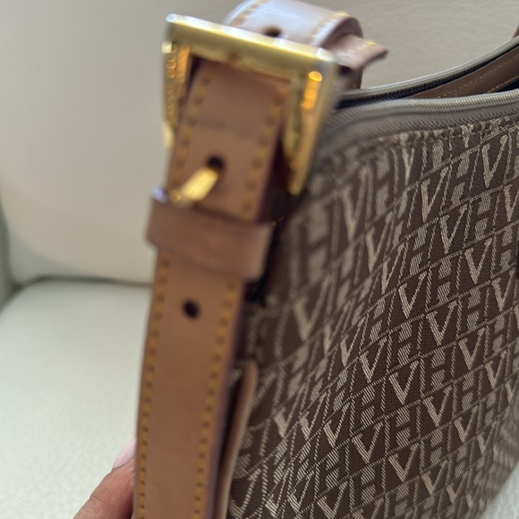 Vintage Victor Hugo logo handbag. Mint condition - Picture 3 of 7